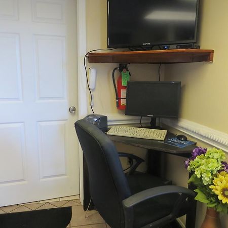 Americas Best Value Inn Ozark Экстерьер фото